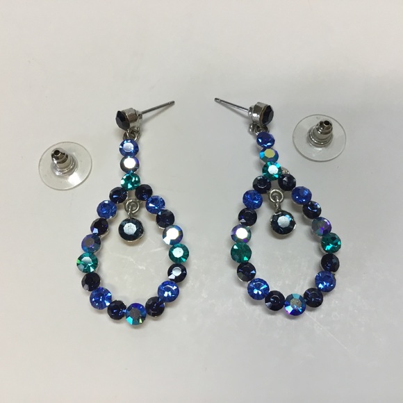 Jewelry - Exciting Colored Rhinestone Earrings.